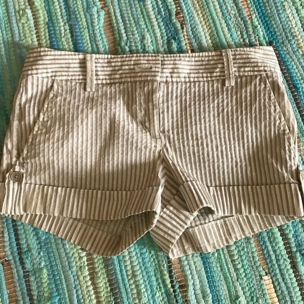 Gently used seer sucker shorts